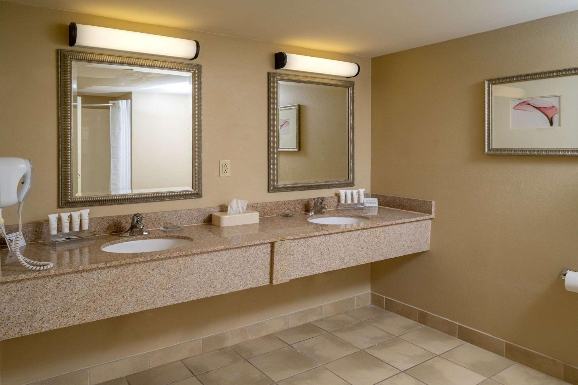 Country Inn & Suites By Radisson, Princeton, Wv Luaran gambar